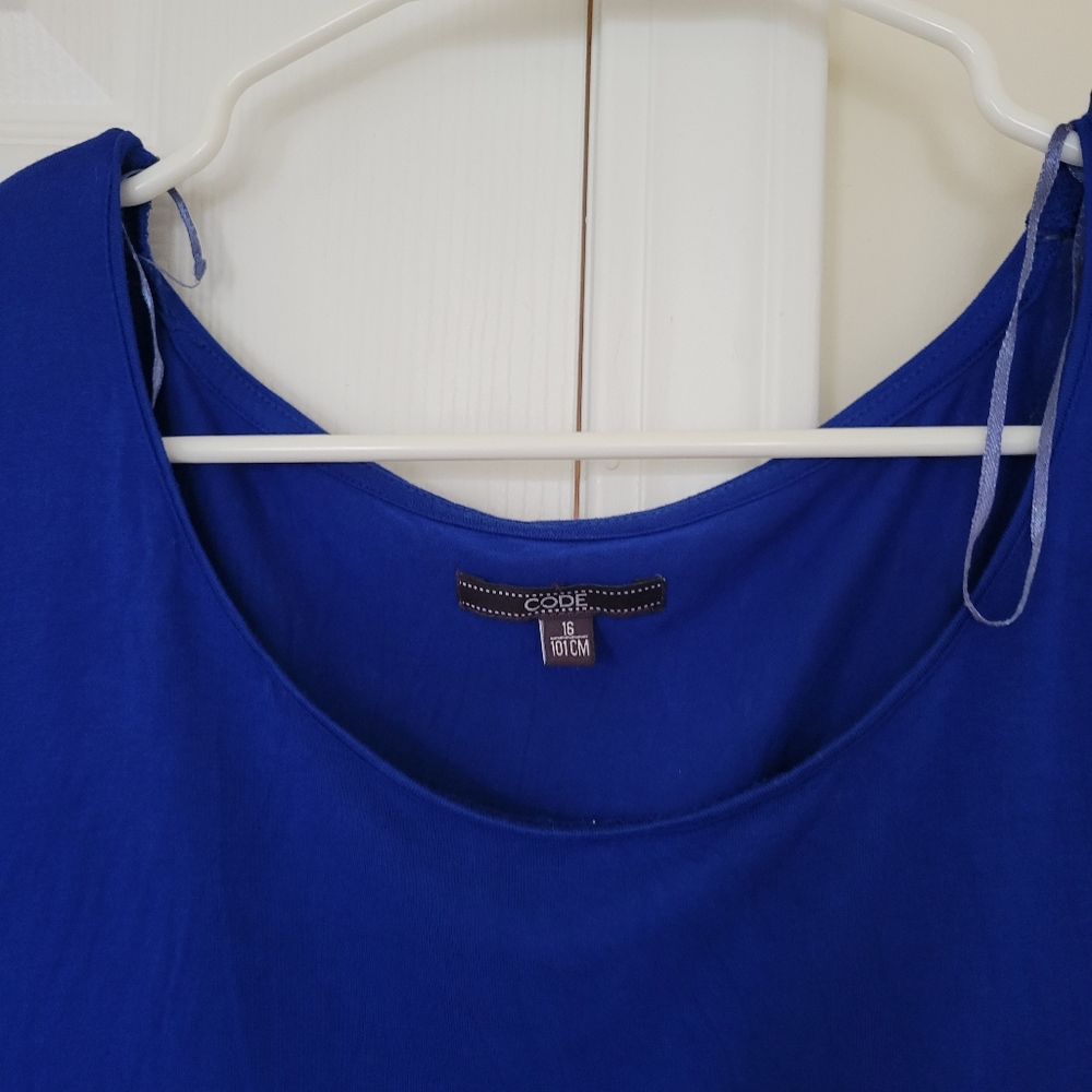 3/4 Sleeves Top - Picture 2 of 3